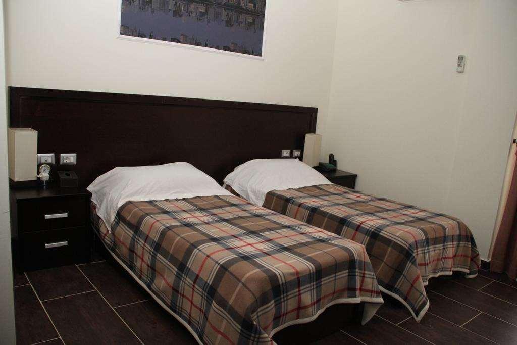 Hotel Leonardo Shkallnur Quarto foto