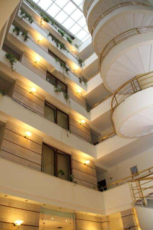 Hotel Leonardo Shkallnur Comodidades foto