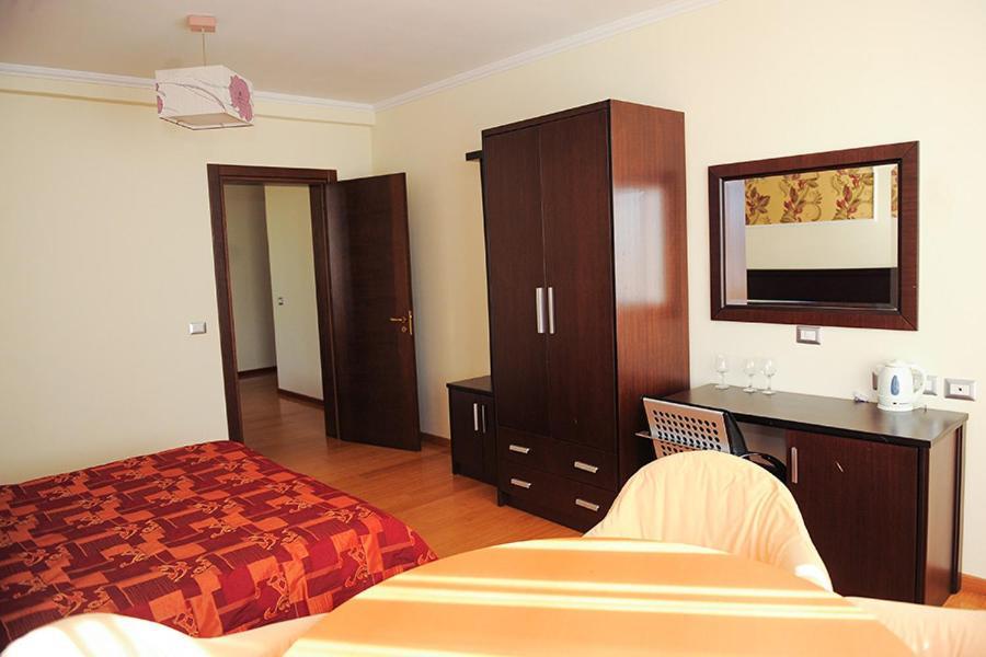 Hotel Leonardo Shkallnur Exterior foto